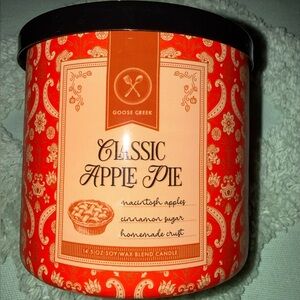 Goose Creek Classic Apple Pie Candle